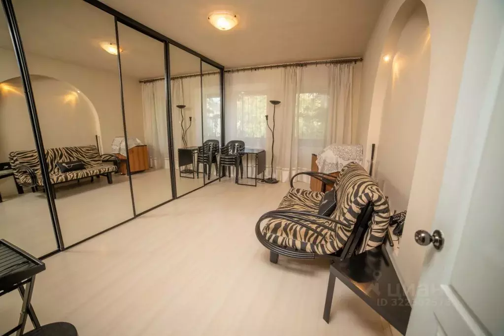 3-к кв. Краснодарский край, Геленджик ул. Ленина, 13 (89.4 м) - Фото 1