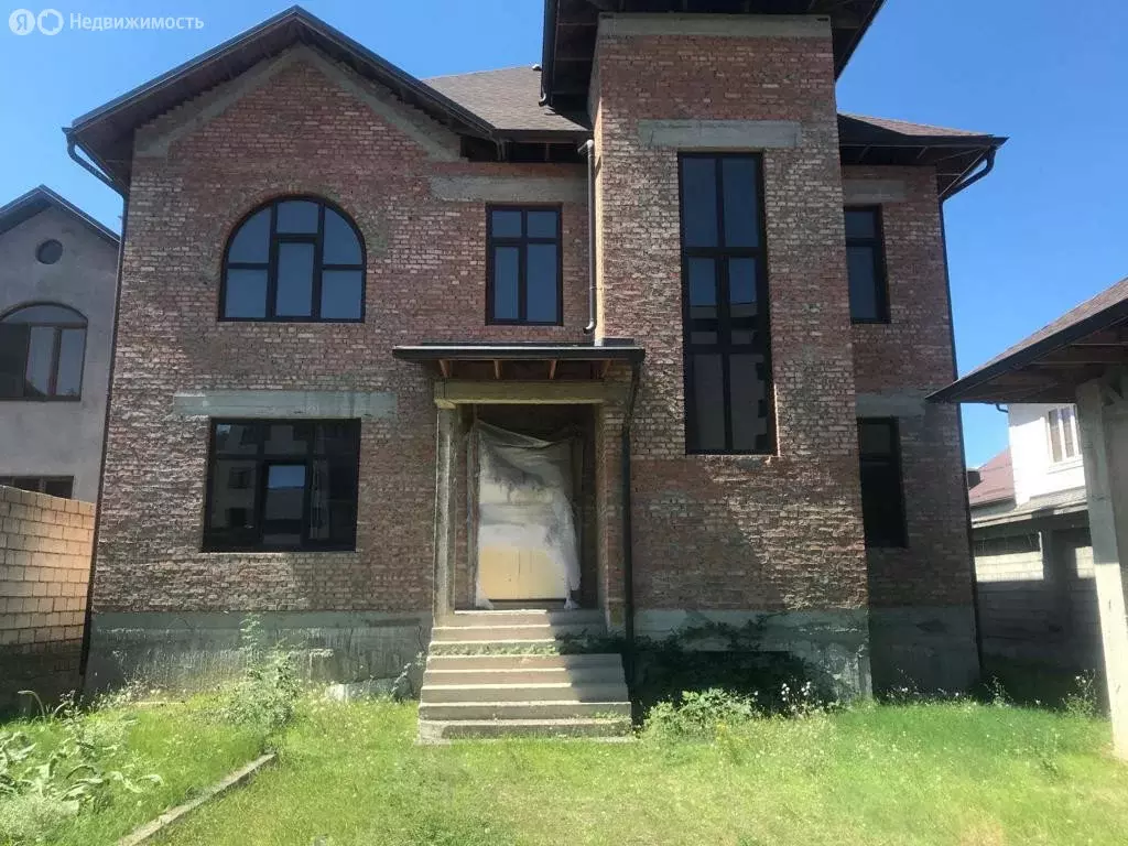 Дом в Нальчик, улица Атажукина, 86 (330 м) - Фото 0
