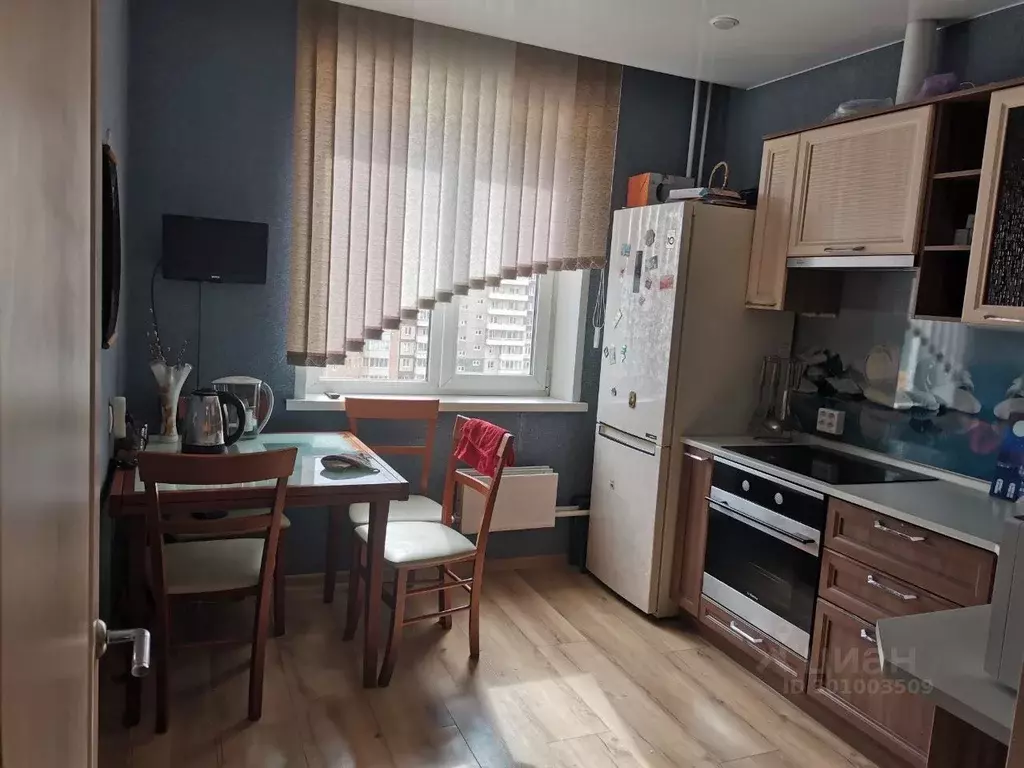 2-к кв. Красноярский край, Красноярск ул. Молокова, 66 (57.0 м) - Фото 1