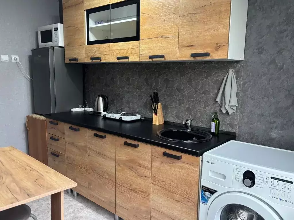 2-к кв. Пермский край, Красновишерск Спортивная ул., 10 (38.0 м) - Фото 0