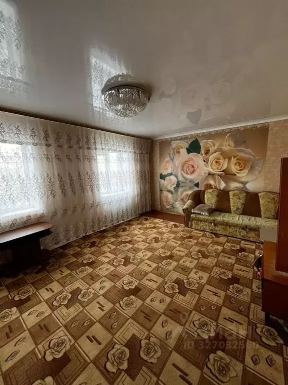 Дом в Астраханская область, Наримановский район, с. Волжское ... - Фото 1