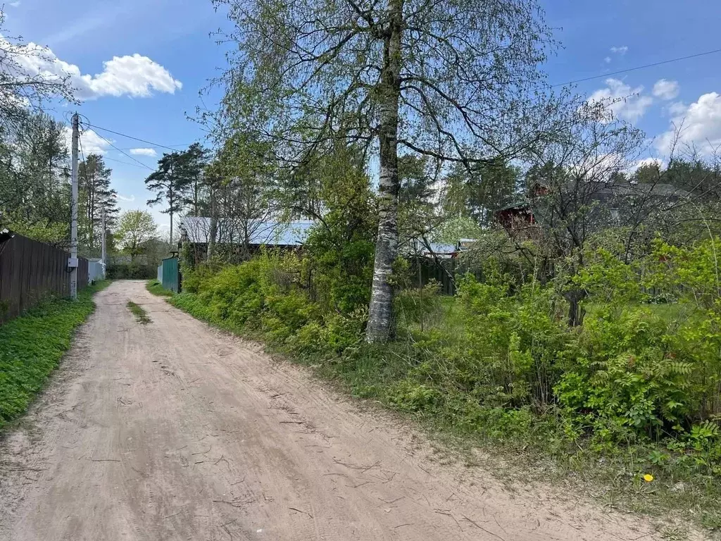 Дом в Ленинградская область, Кировское городское поселение, Беляевский ... - Фото 1