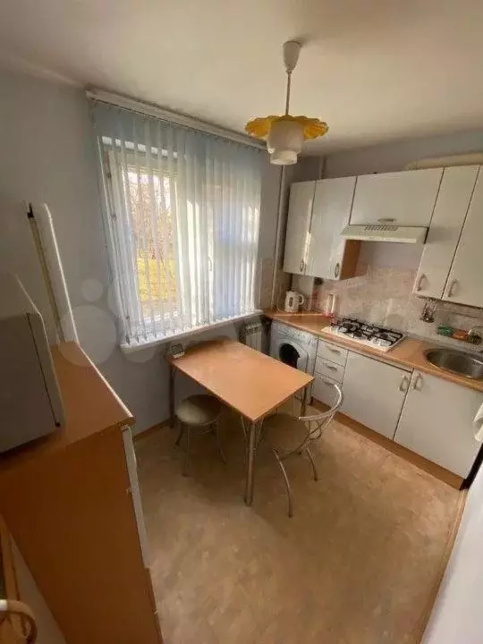 1-к. квартира, 38 м, 1/2 эт. - Фото 0