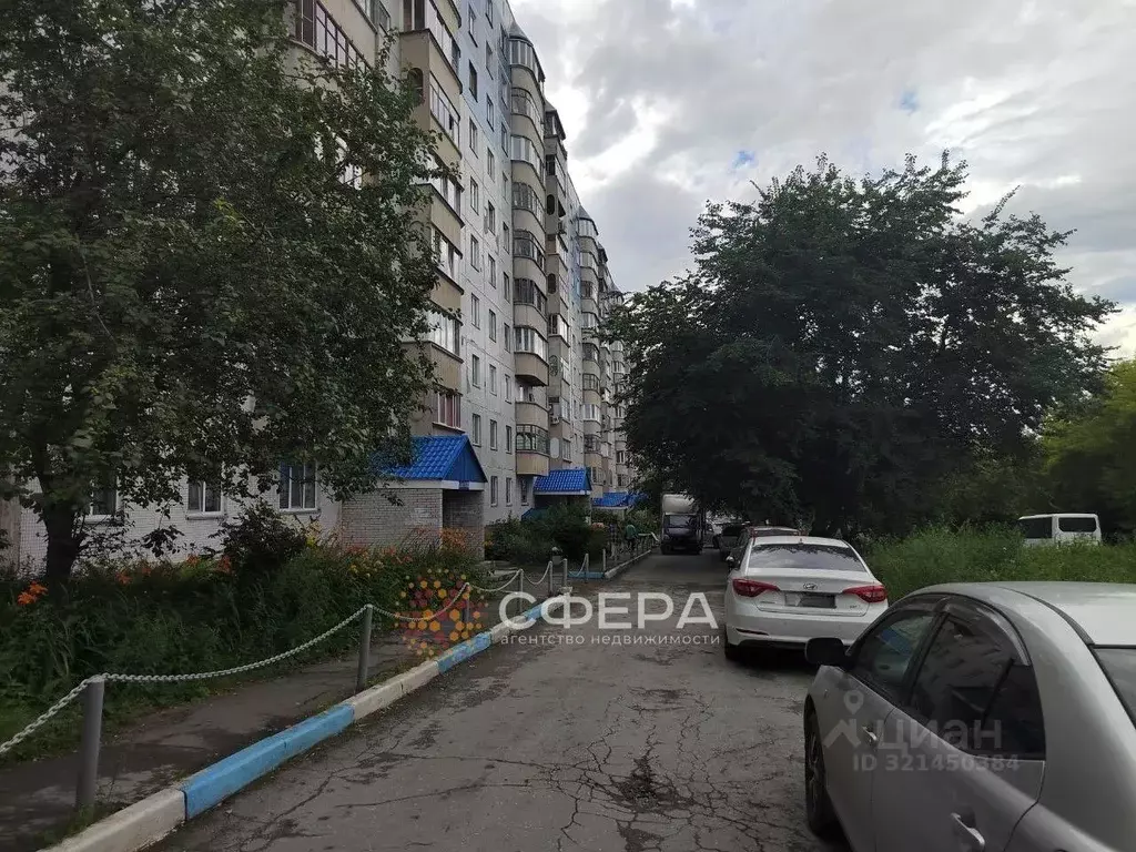 3-к кв. Новосибирская область, Новосибирск Лазурная ул., 22 (64.0 м) - Фото 0