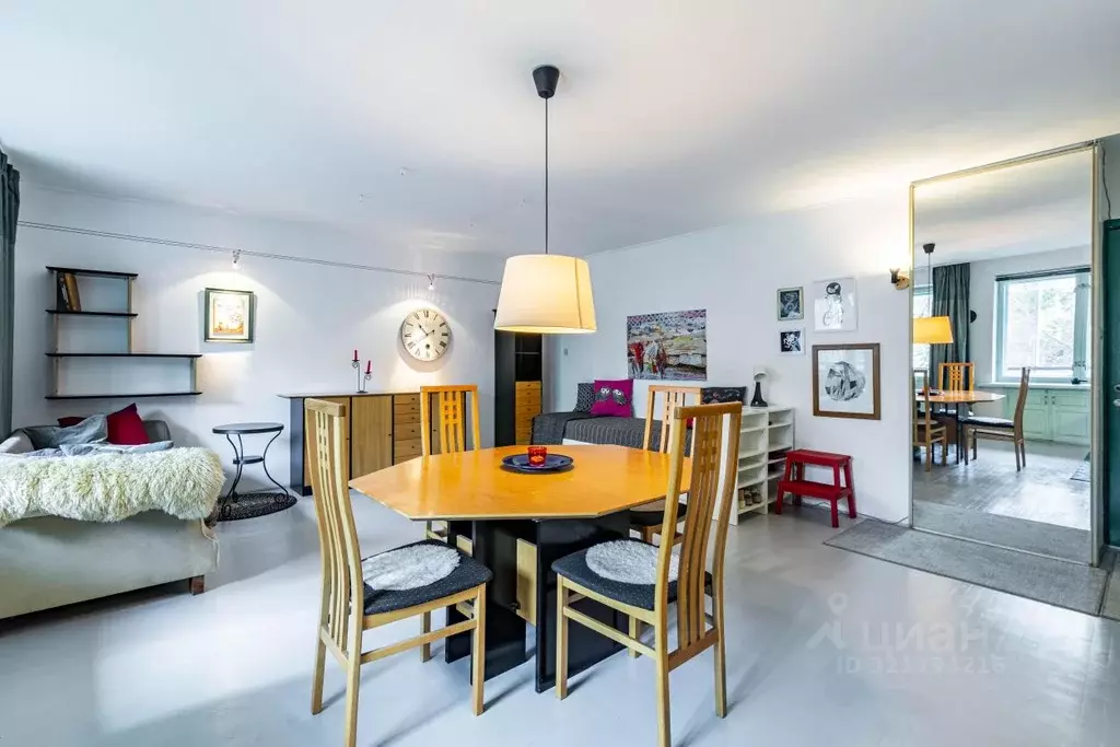 2-к кв. Свердловская область, Екатеринбург ул. Лодыгина, 11 (48.3 м) - Фото 1