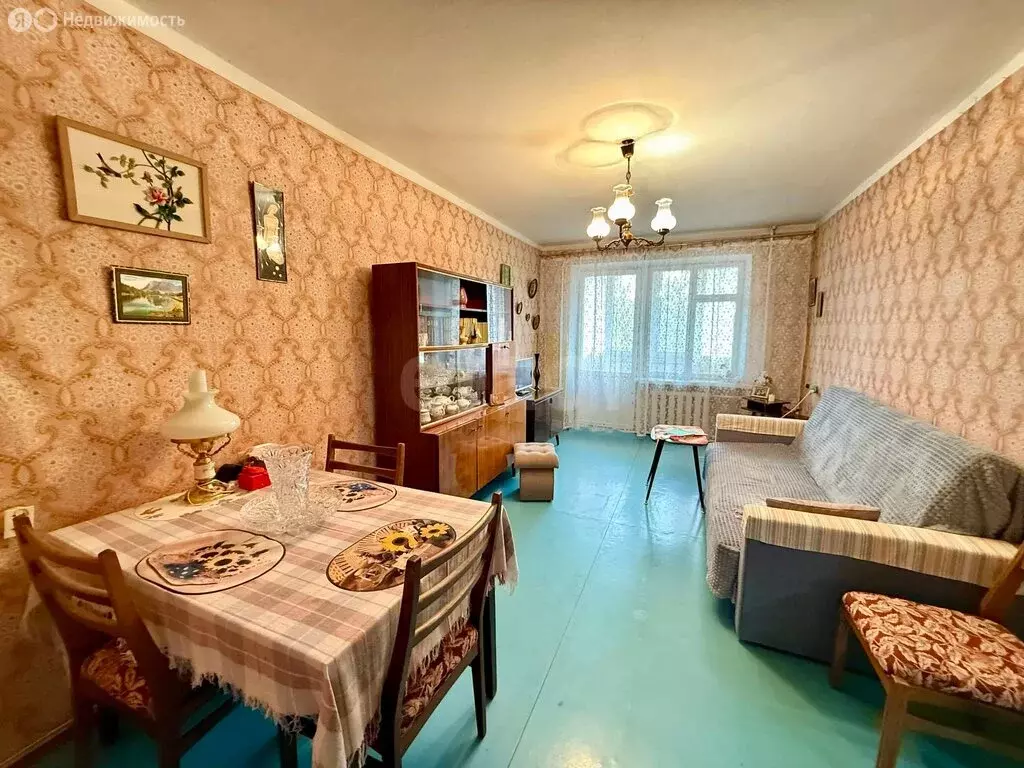 2-комнатная квартира: Симферополь, улица 60 лет Октября, 8 (47.2 м) - Фото 1