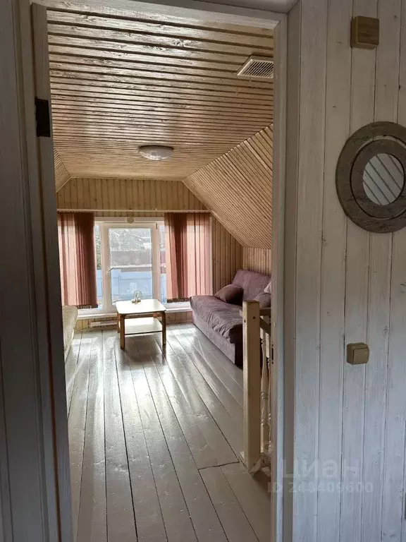 Дом в Новгородская область, Окуловский район, Березовикское с/пос, д. ... - Фото 1