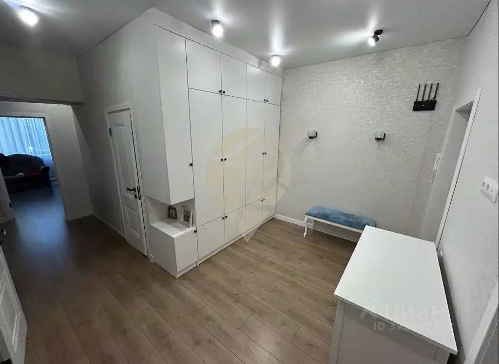 3-к кв. Белгородская область, Старый Оскол Жукова мкр, 18 (90.3 м) - Фото 1