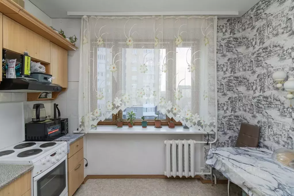 2-к кв. Тюменская область, Тюмень ул. Свердлова, 16 (61.0 м) - Фото 1