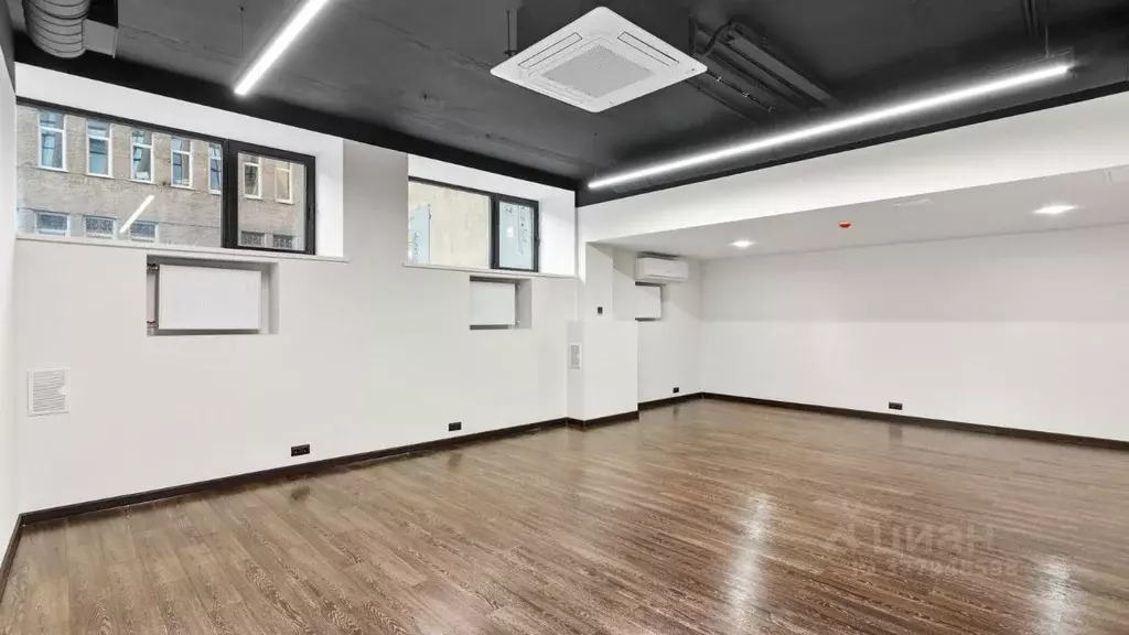 Офис в Санкт-Петербург ул. Одоевского, 24К1 (55 м) - Фото 1