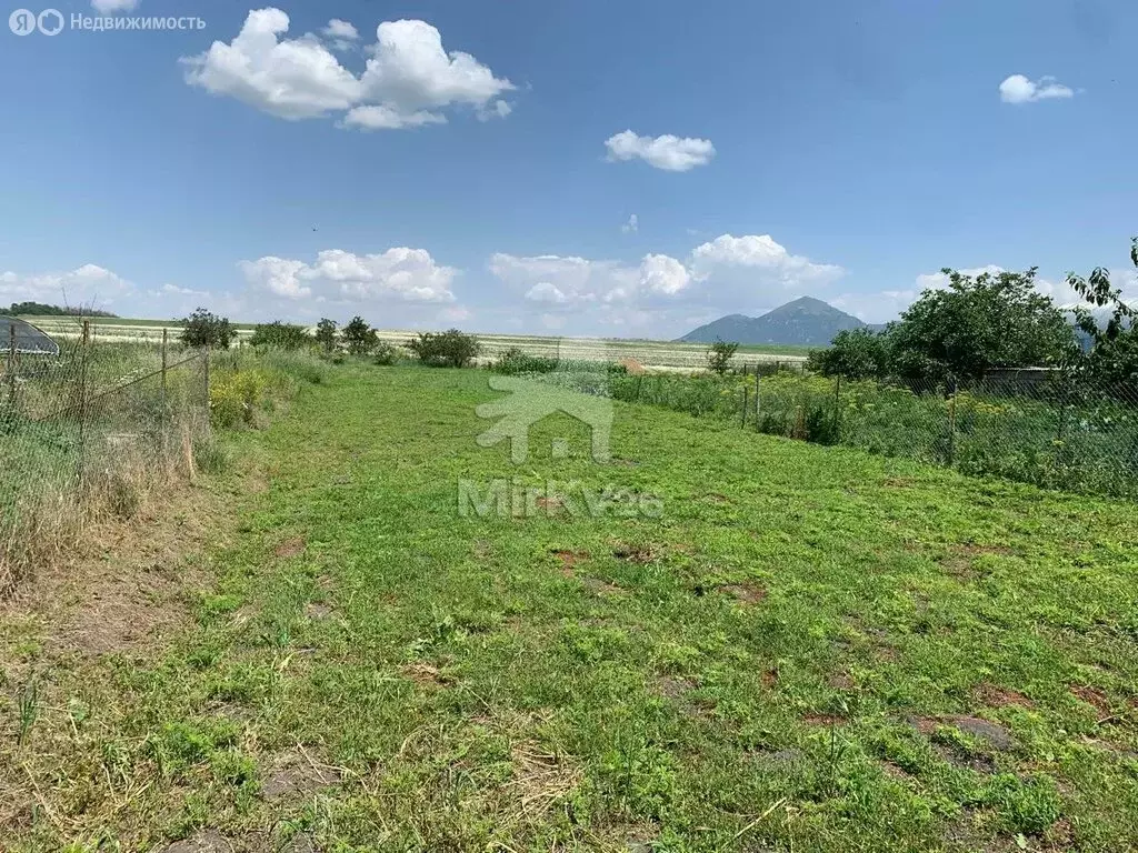 Участок в Садовое, Колхозная улица, 98 (10 м) - Фото 0