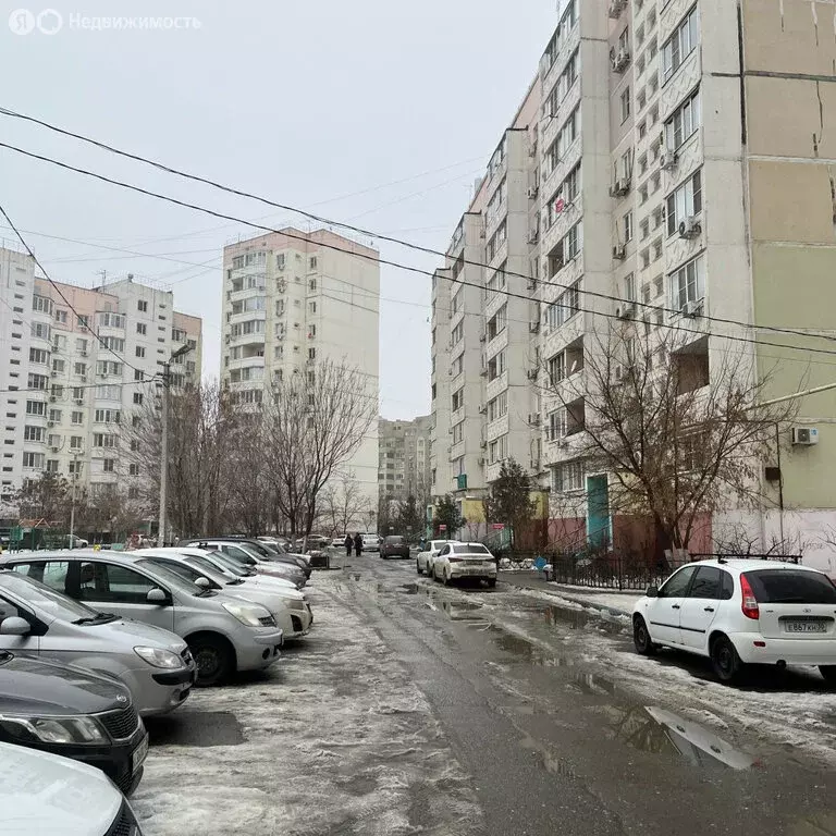 3-комнатная квартира: Астрахань, Жилая улица, 8 (73.8 м) - Фото 1