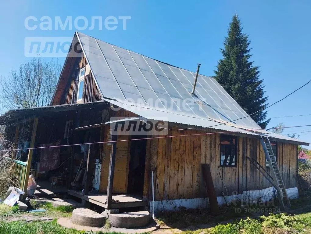 Дом в Башкортостан, Нуримановский район, Красноключевский сельсовет, ... - Фото 1