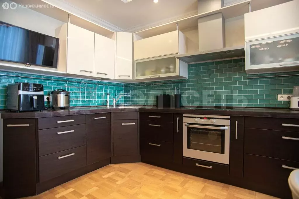 3-комнатная квартира: Мурманск, улица Софьи Перовской, 43к1 (100 м) - Фото 1