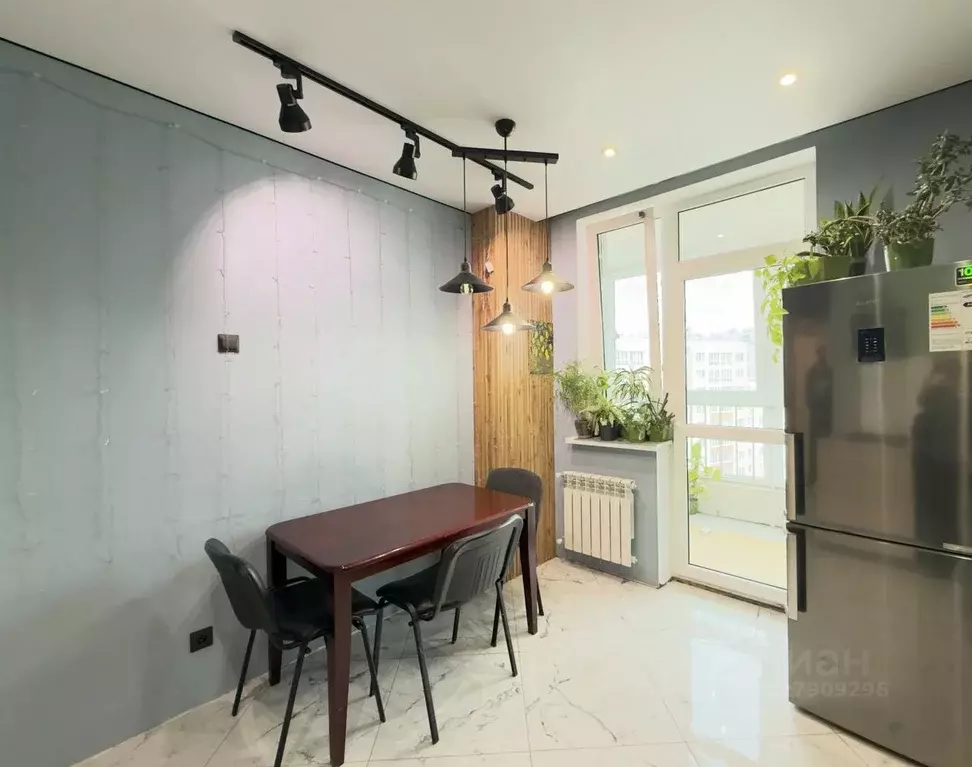 2-к кв. Калининградская область, Калининград Флотская ул., 9 (69.0 м) - Фото 1