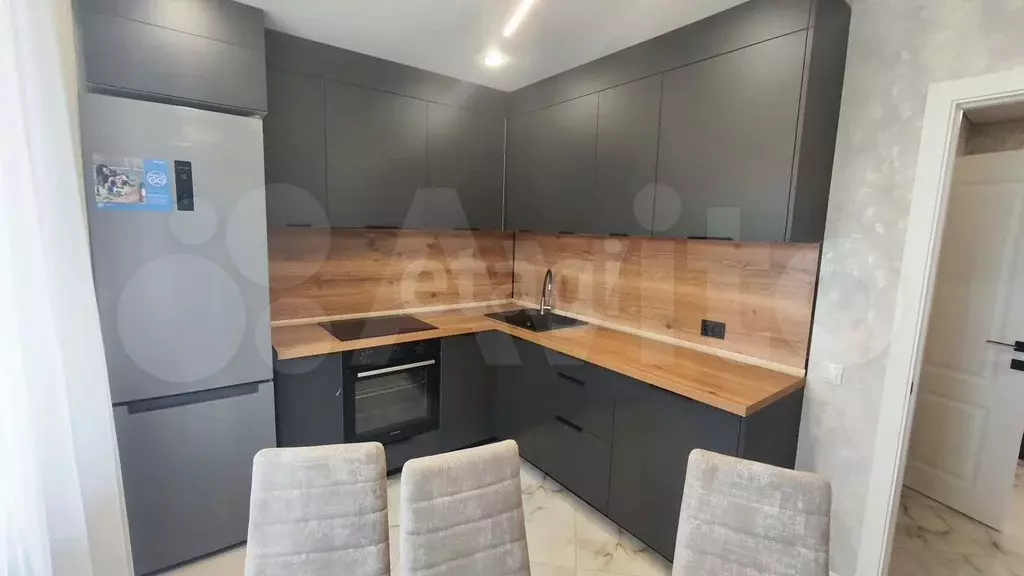 1-к. квартира, 40 м, 8/14 эт. - Фото 0