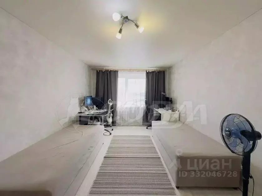 2-к кв. Тюменская область, Тюмень ул. Республики, 220 (45.0 м) - Фото 1