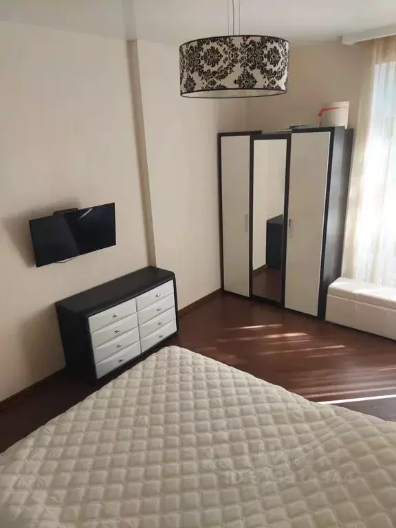 2-к кв. Краснодарский край, Геленджик Курзальная ул., 63 (60.0 м) - Фото 1