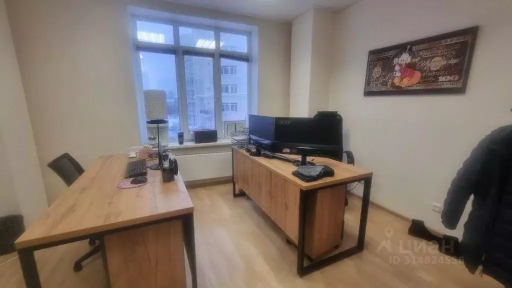 Офис в Свердловская область, Екатеринбург ул. Пушкина, 5 (12 м) - Фото 1