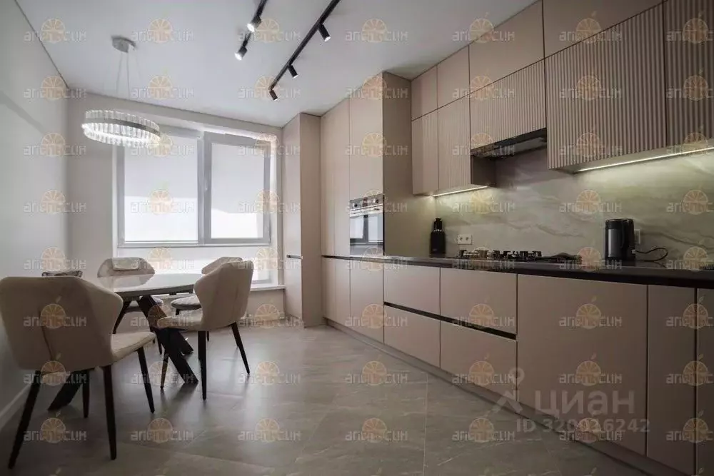 2-к кв. Ставропольский край, Ставрополь просп. Российский, 15 (63.8 м) - Фото 1