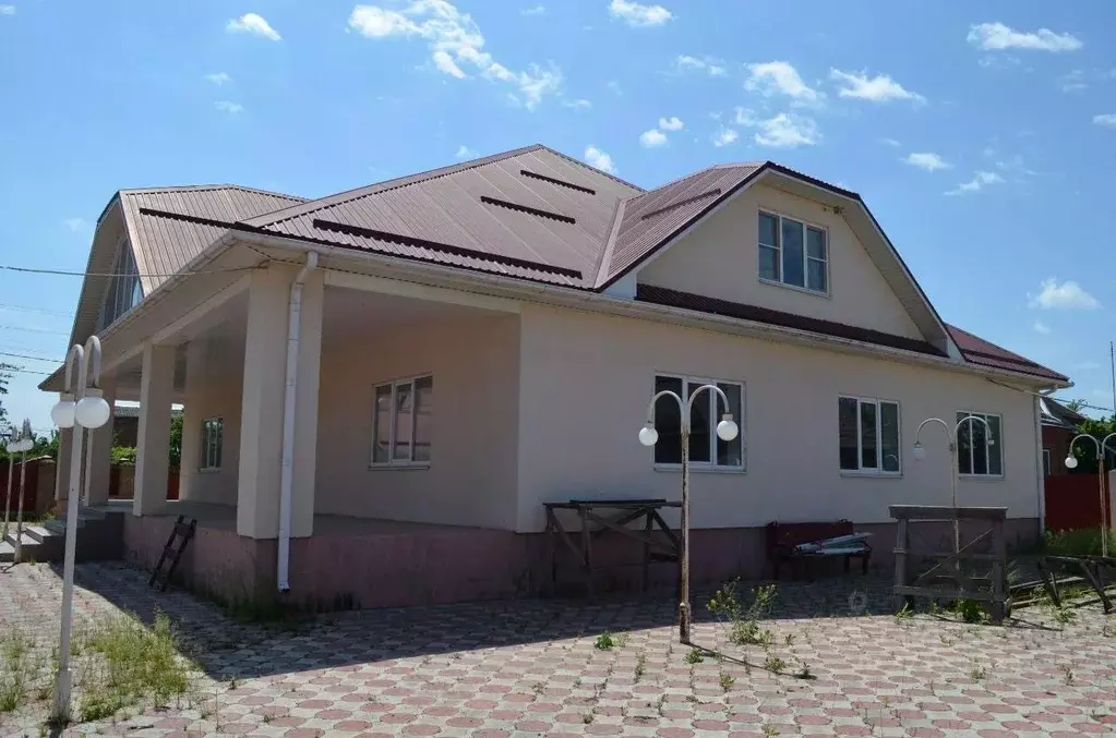 Дом в Краснодарский край, Усть-Лабинск ул. Зои Космодемьянской, 201 ... - Фото 1