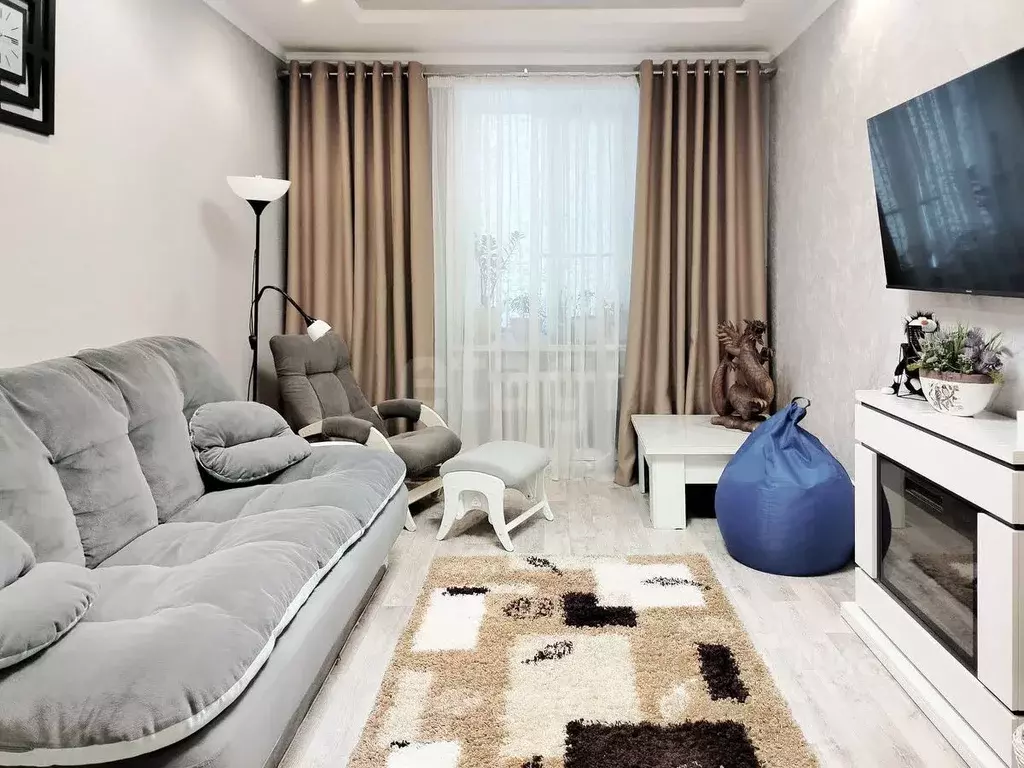 2-к кв. Ярославская область, Ярославль ул. Судостроителей, 19/20 (53.0 ... - Фото 1