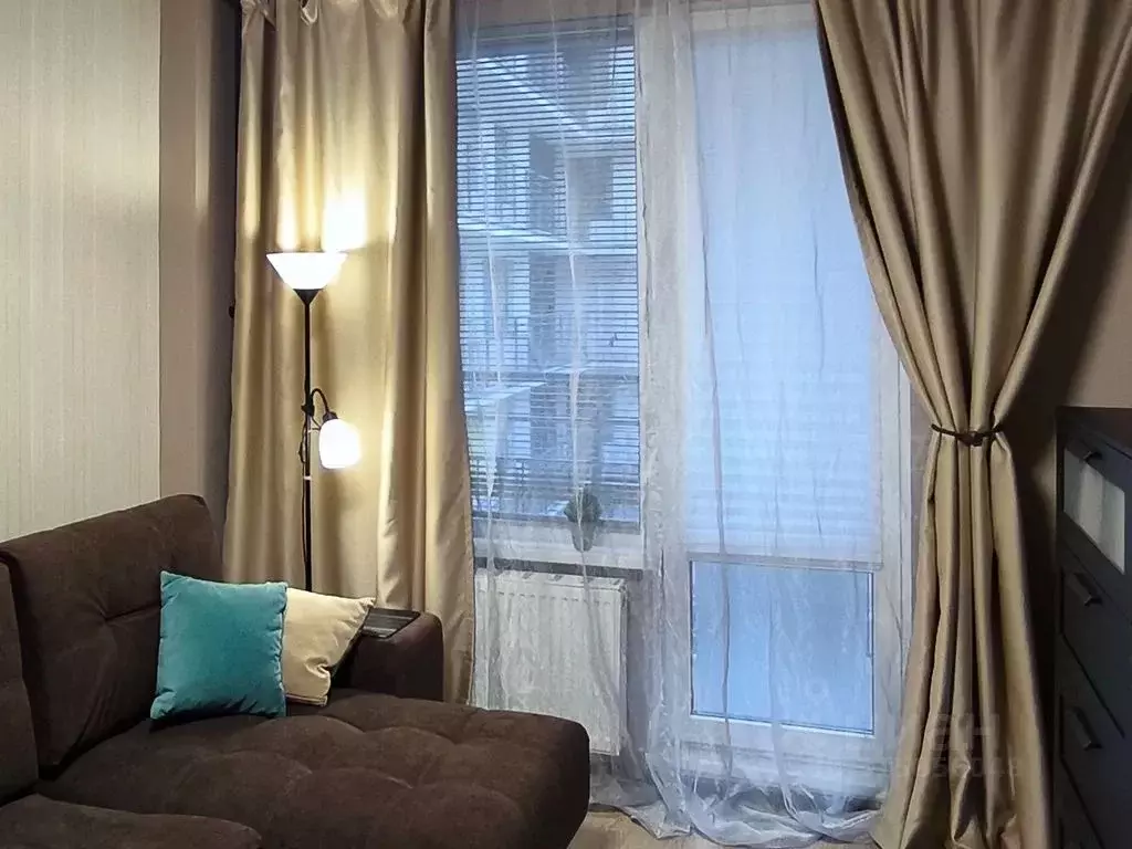 Студия Санкт-Петербург бул. Александра Грина, 1 (22.0 м) - Фото 1