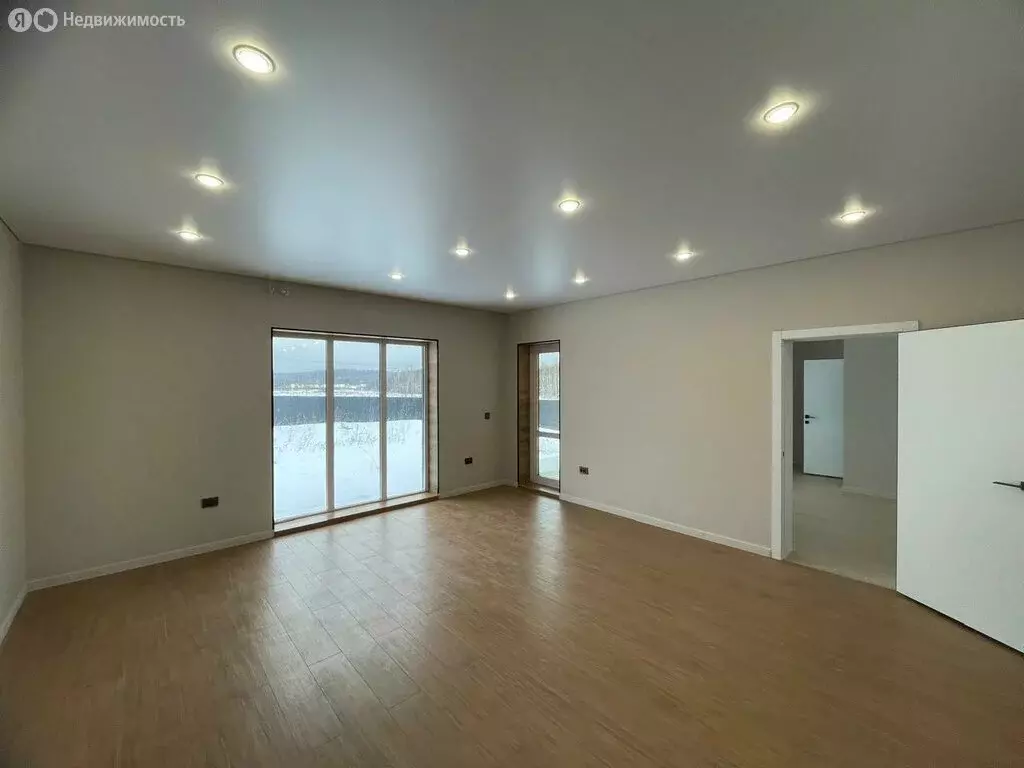 Дом в Свердловская область, Полевской муниципальный округ, посёлок ... - Фото 2