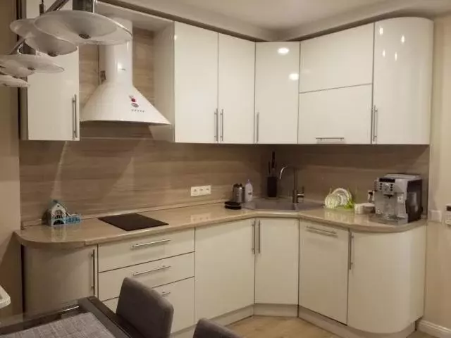 Продается 2-комнатная квартира - Фото 1