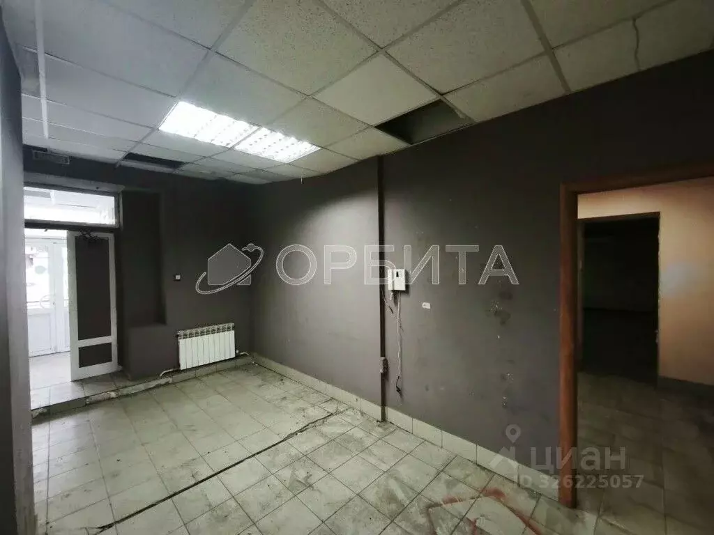 Помещение свободного назначения в Тюменская область, Тюмень Заречный ... - Фото 2