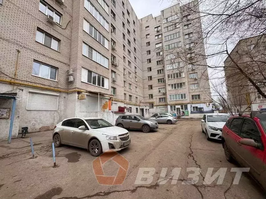 Помещение с парковкой у трц Аврора - Фото 1