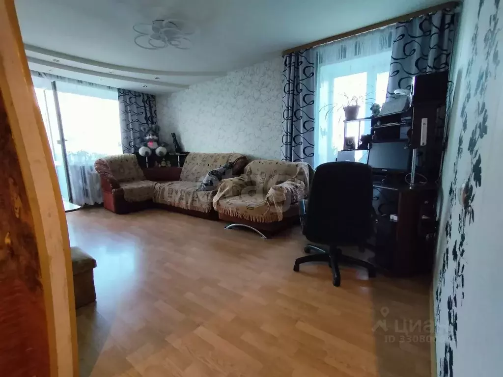 4-к кв. Вологодская область, Сокол Архангельская ул., 52 (69.9 м) - Фото 0