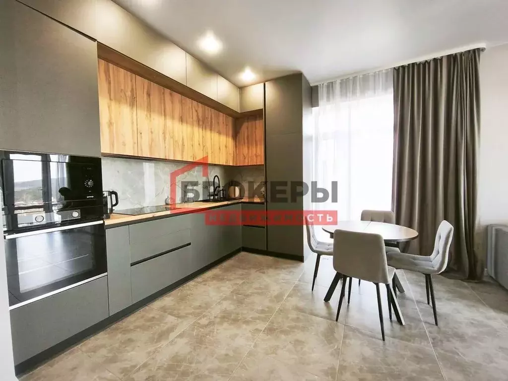 Дом в Крым, Симферопольский район, Добровское с/пос, с. Пионерское ул. ... - Фото 1