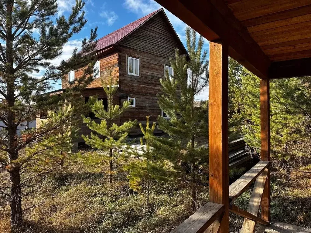 Дом в Иркутская область, Иркутский муниципальный округ, д. Карлук, ... - Фото 1
