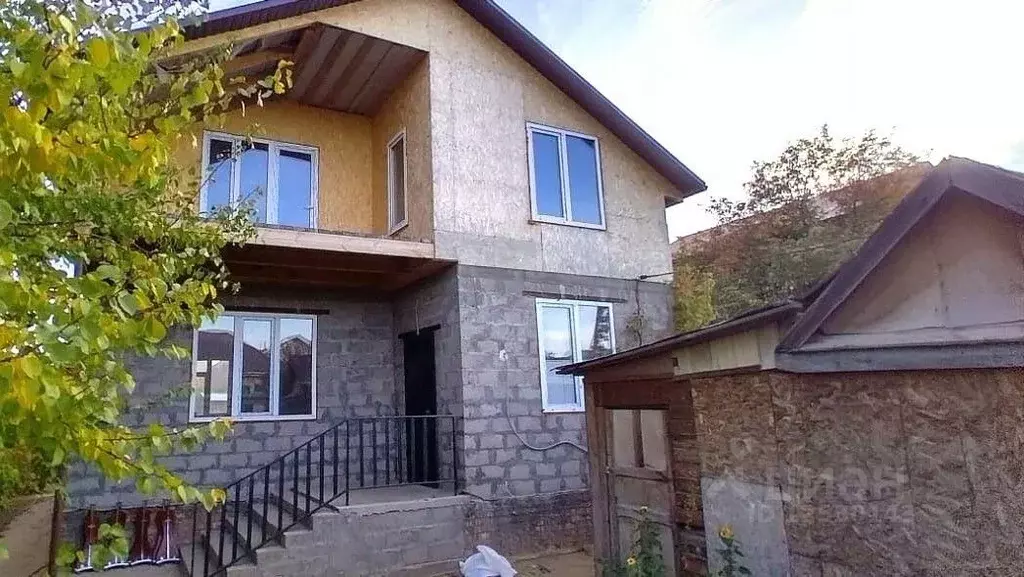 Дом в Астраханская область, Астрахань ул. Ивана Дуденкова, 8 (153 м) - Фото 0