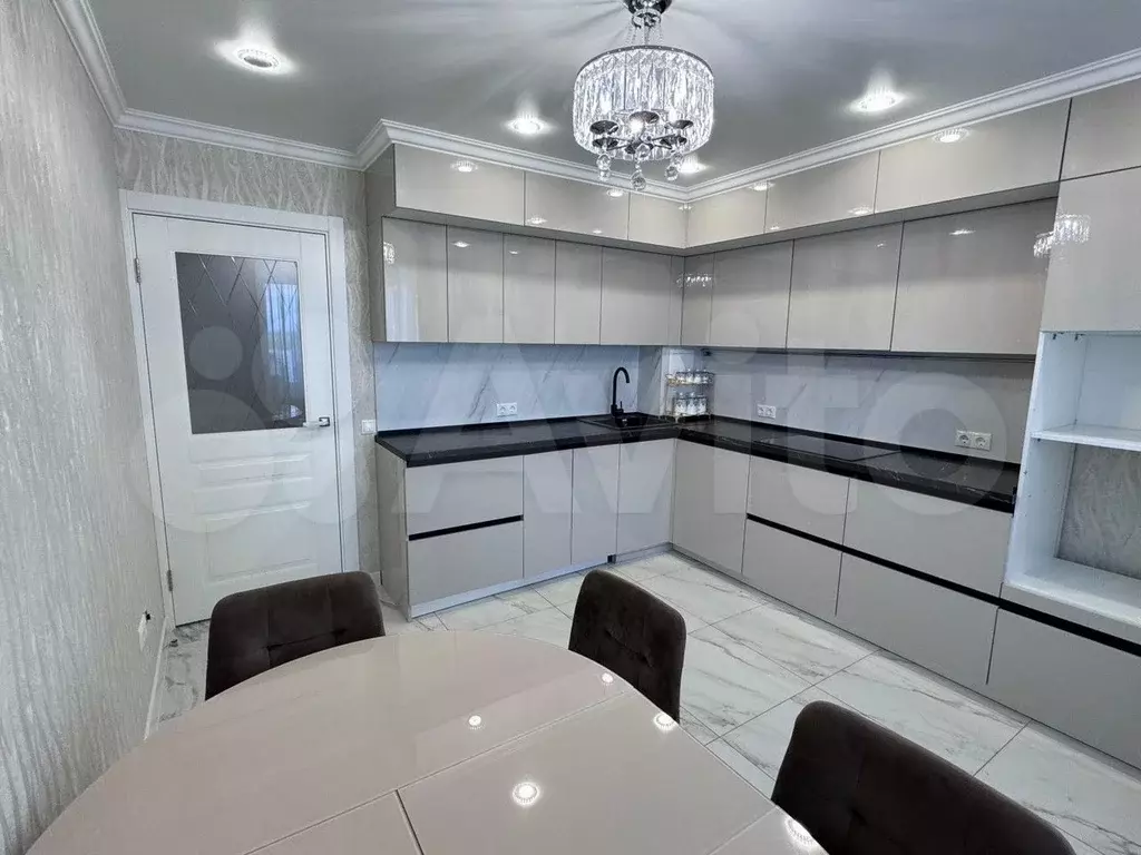 3-к. квартира, 70 м, 13/17 эт. - Фото 0