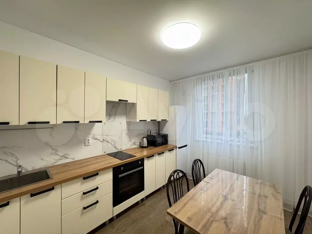 1-к. квартира, 32 м, 3/15 эт. - Фото 0