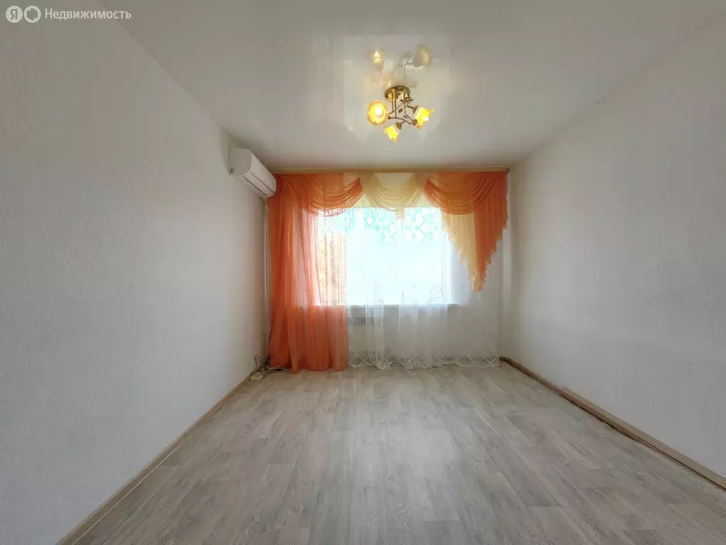2-комнатная квартира: село Анучино, улица Банивура, 26 (50.2 м) - Фото 0