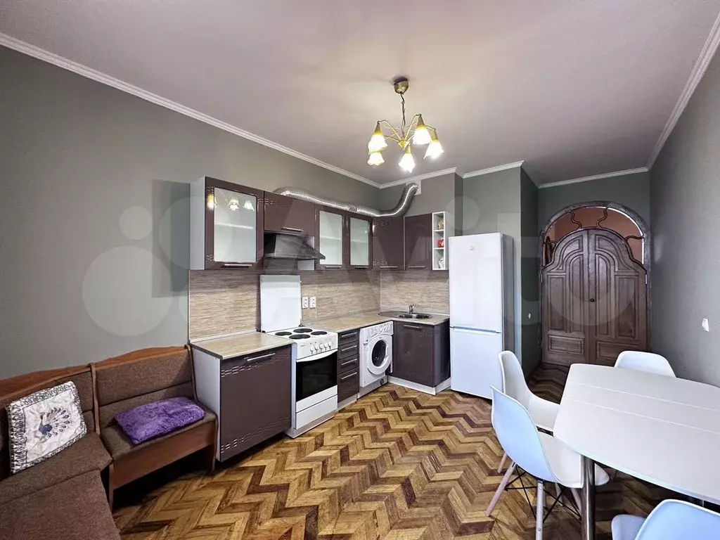 2-к. квартира, 72 м, 9/10 эт. - Фото 0
