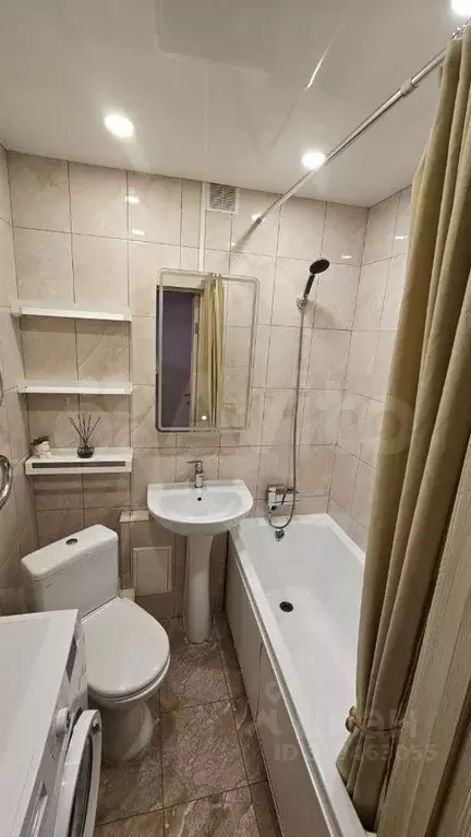 1-к. квартира, 30,6 м, 5/5 эт. - Фото 0