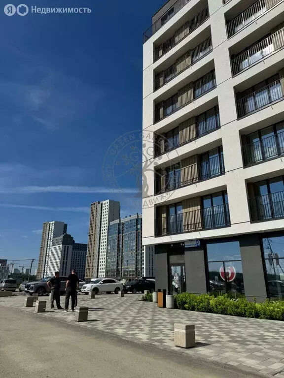 2-комнатная квартира: Екатеринбург, улица Академика Ландау, 9 (70.5 м) - Фото 1