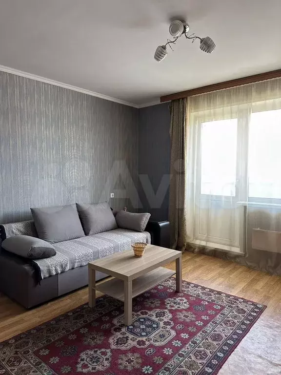 1-к. квартира, 42 м, 6/10 эт. - Фото 0
