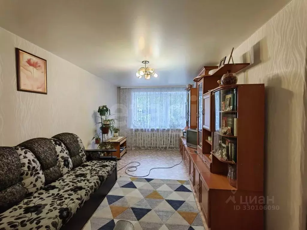 3-к кв. Тюменская область, Тюмень ул. Станционная, 38 (58.0 м) - Фото 1