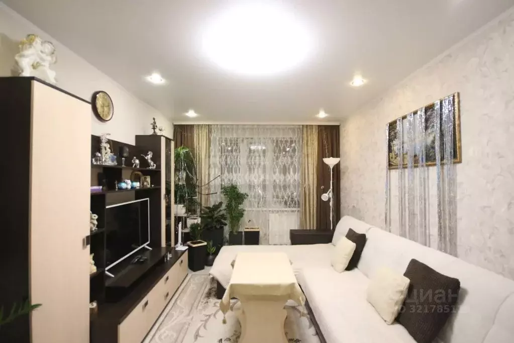 3-к кв. Ямало-Ненецкий АО, Новый Уренгой Юбилейная ул., 2 (61.6 м) - Фото 1