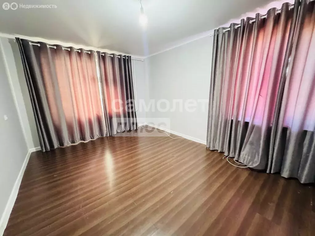 2-комнатная квартира: Грозный, улица А.А. Айдамирова, 70 (52 м) - Фото 0