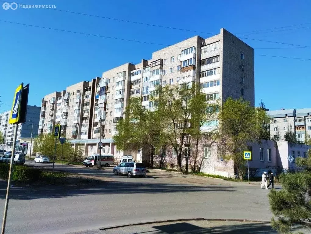 3-комнатная квартира: Омск, улица Сулеймана Стальского, 6 (61.4 м) - Фото 0