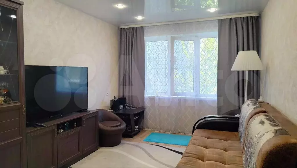 Комната 23,7 м в 3-к., 4/5 эт. - Фото 0