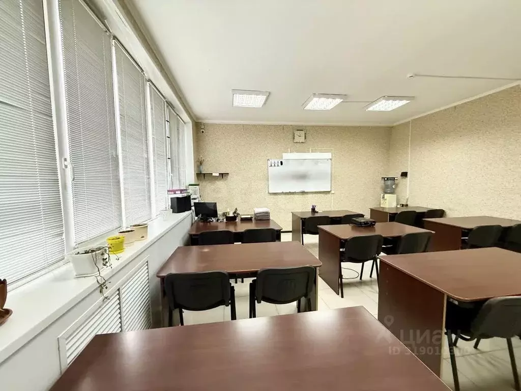 Офис в Белгородская область, Белгород Студенческая ул., 18 (32 м) - Фото 1