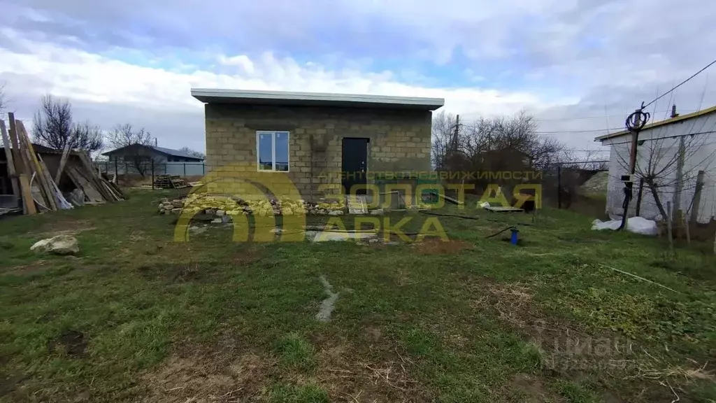 Дом в Краснодарский край, Темрюкский район, Новотаманское с/пос, пос. ... - Фото 1