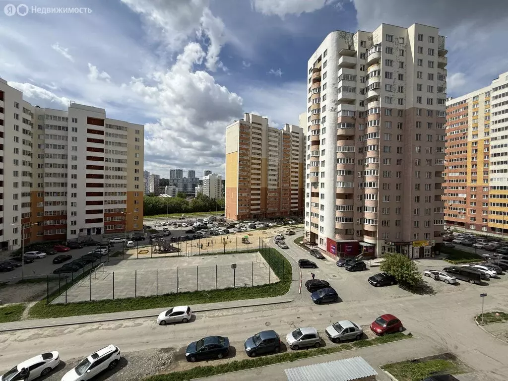 3-комнатная квартира: Екатеринбург, улица Патриотов, 6к2 (97.7 м) - Фото 0